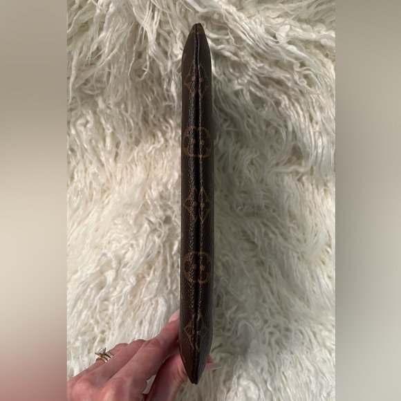 Louis Vuitton Monogram Etui Voyage PM Pouch - Picture 6 of 12